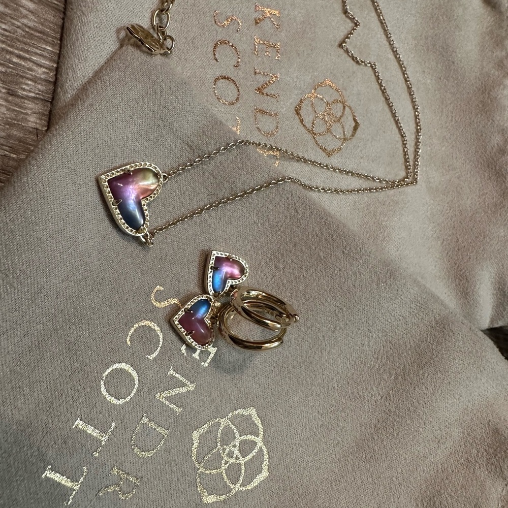 Kendra Scott Multicolor Heart Jewelry Set